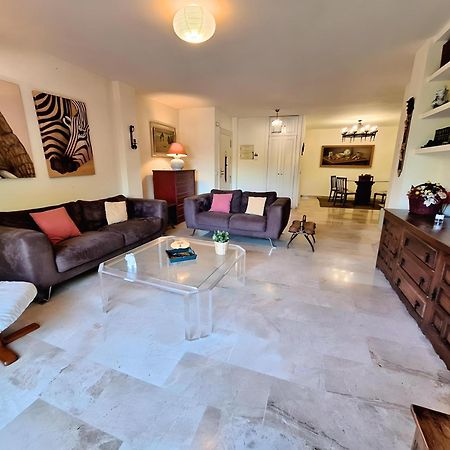 Gorgeous 2Br Apt. W/ Mountain View Puerto Banus 马尔韦利亚 外观 照片