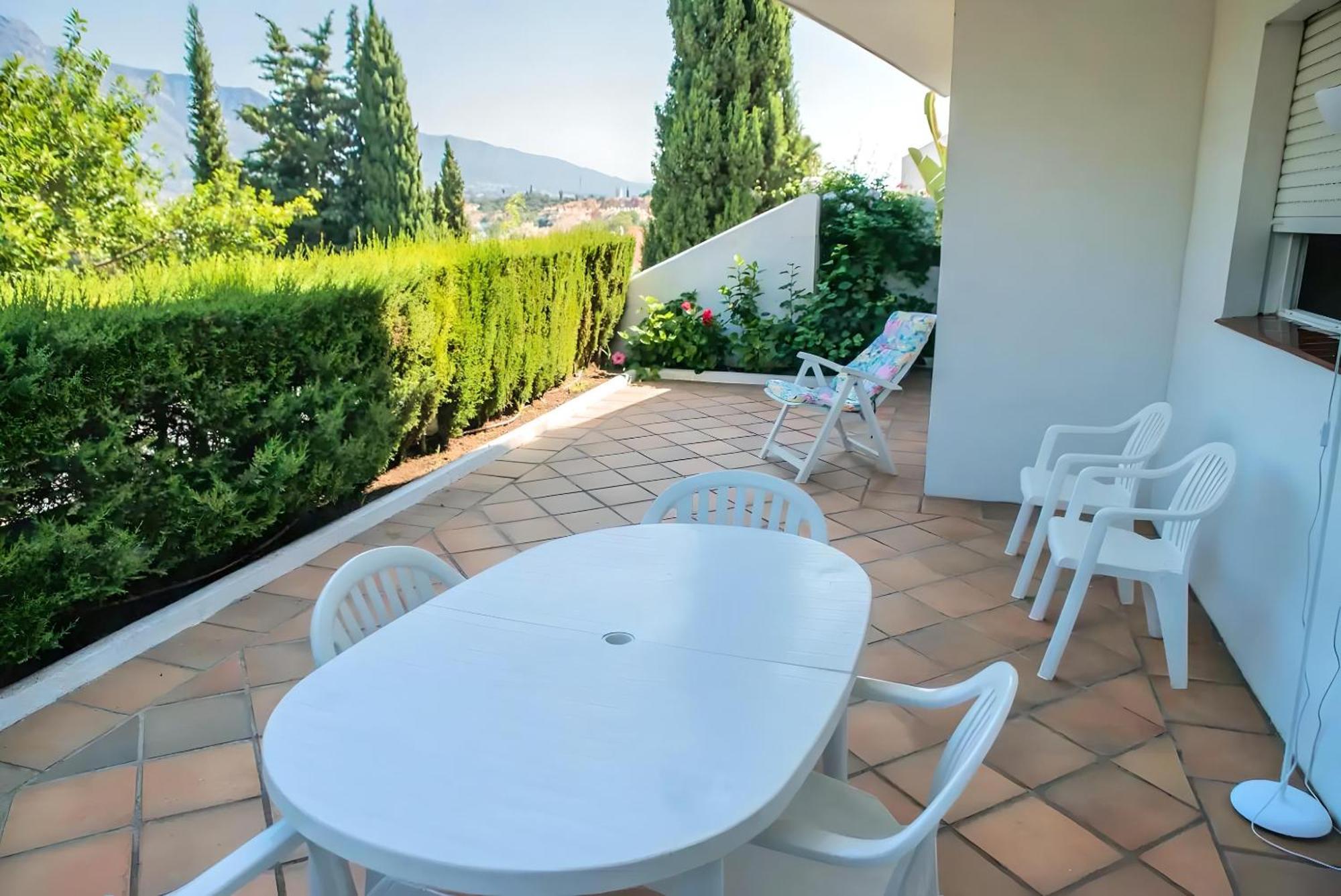Gorgeous 2Br Apt. W/ Mountain View Puerto Banus 马尔韦利亚 外观 照片