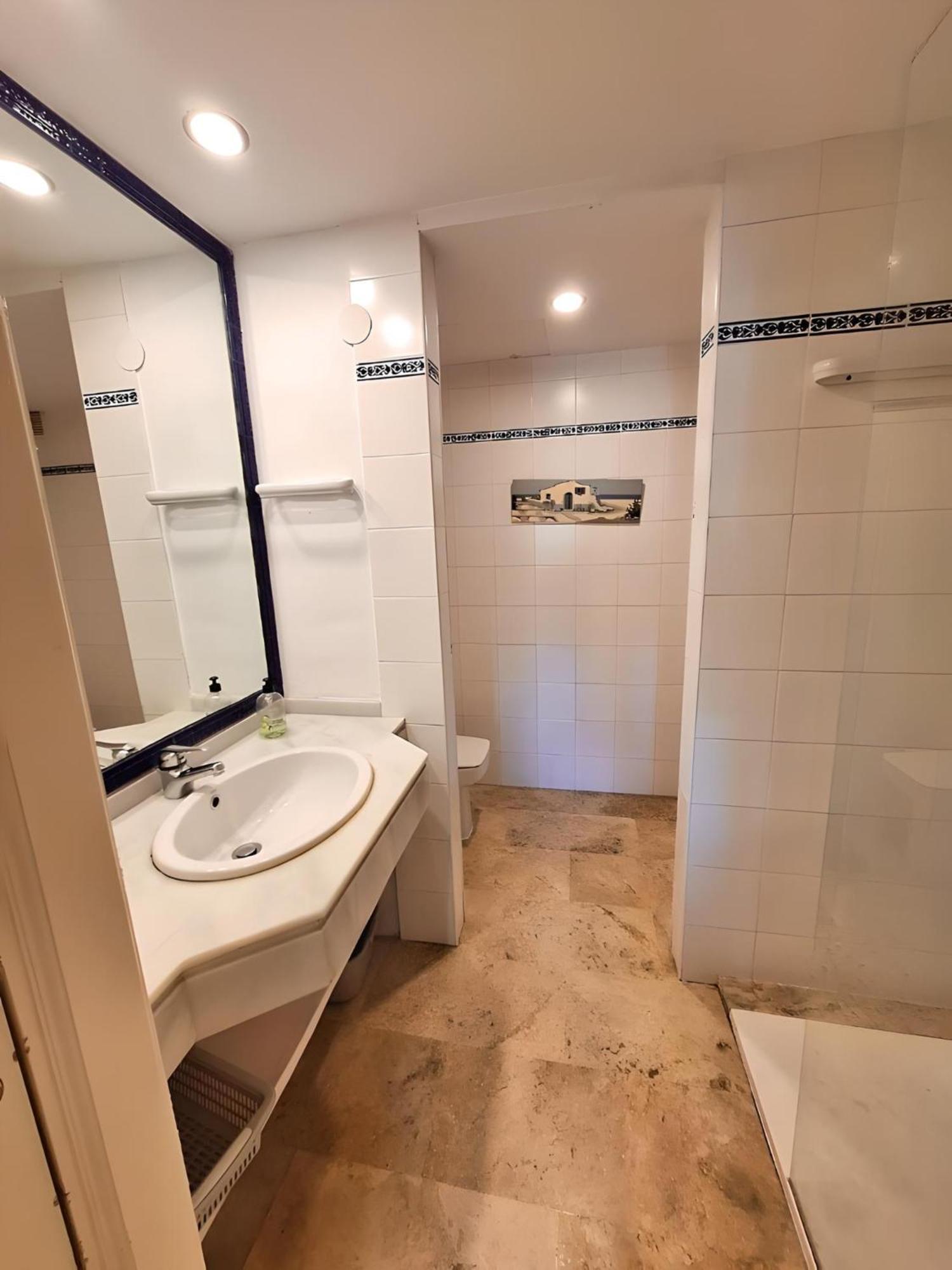 Gorgeous 2Br Apt. W/ Mountain View Puerto Banus 马尔韦利亚 外观 照片