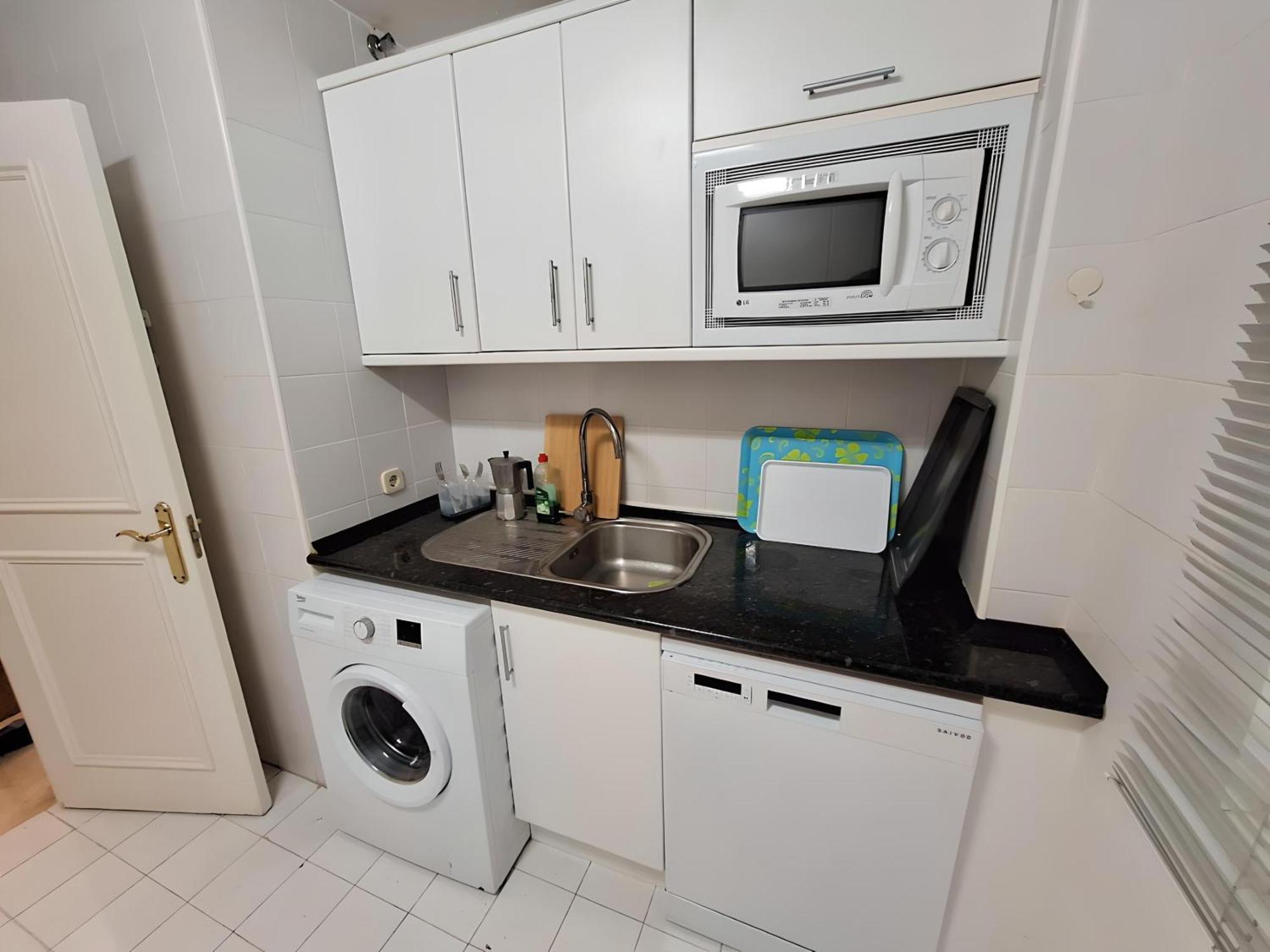 Gorgeous 2Br Apt. W/ Mountain View Puerto Banus 马尔韦利亚 外观 照片