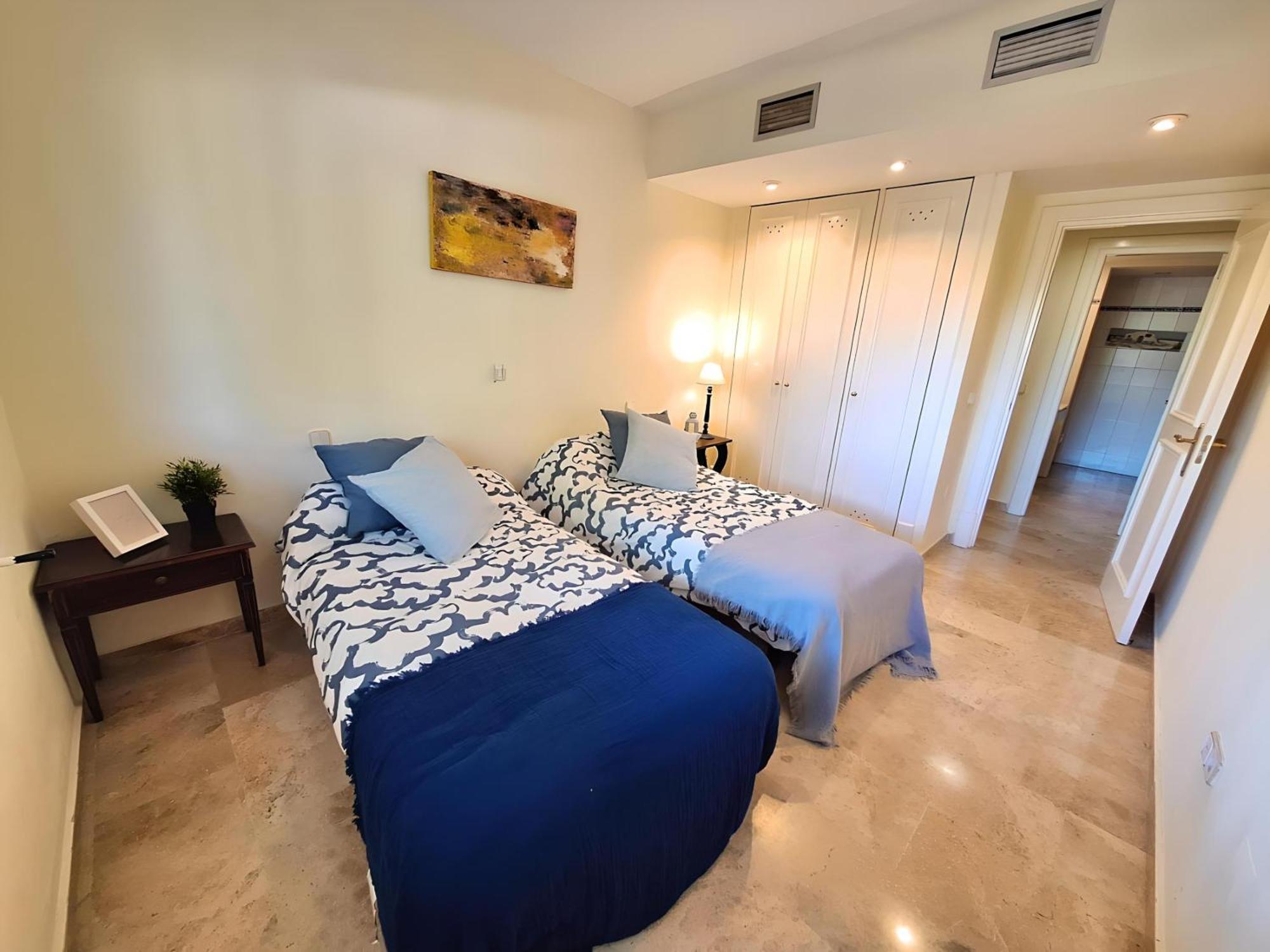 Gorgeous 2Br Apt. W/ Mountain View Puerto Banus 马尔韦利亚 外观 照片