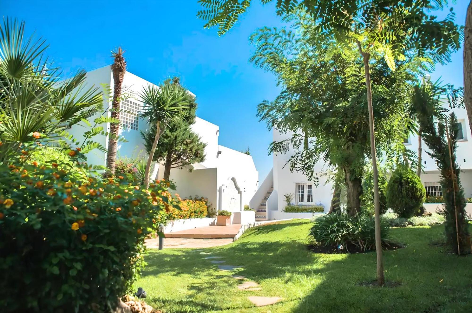 Gorgeous 2Br Apt. W/ Mountain View Puerto Banus 马尔韦利亚 外观 照片